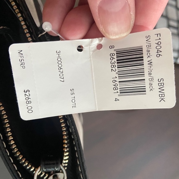 Coach purse - Picture 2 of 3